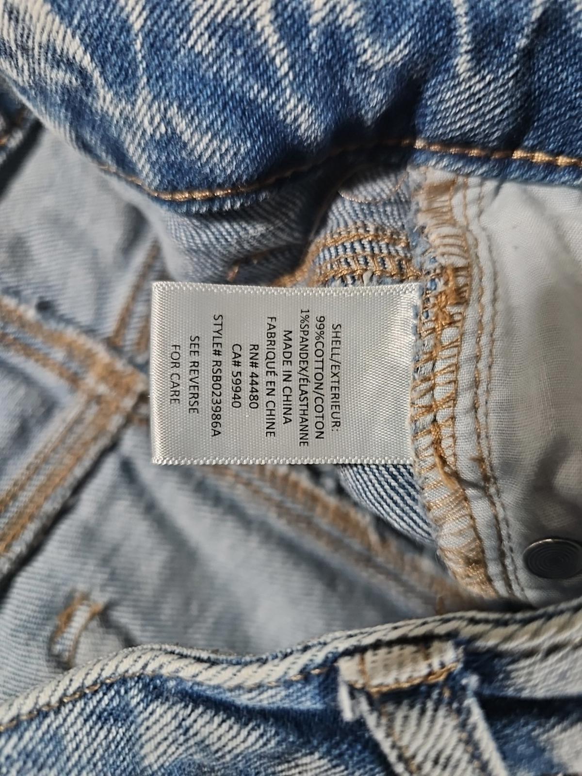 Tinseltown Sz 11 Destroyed Light Wash Slim Jeans