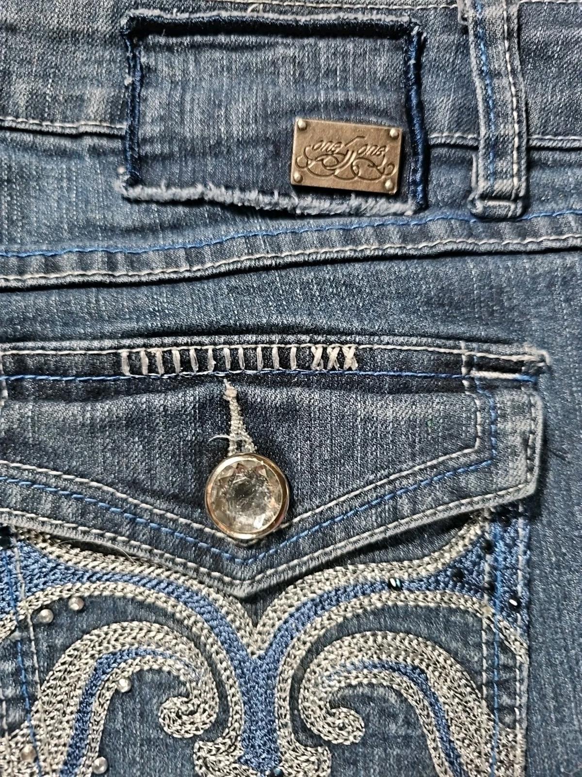 One5one Sz14 Jeweled Flap Pocket Jeans