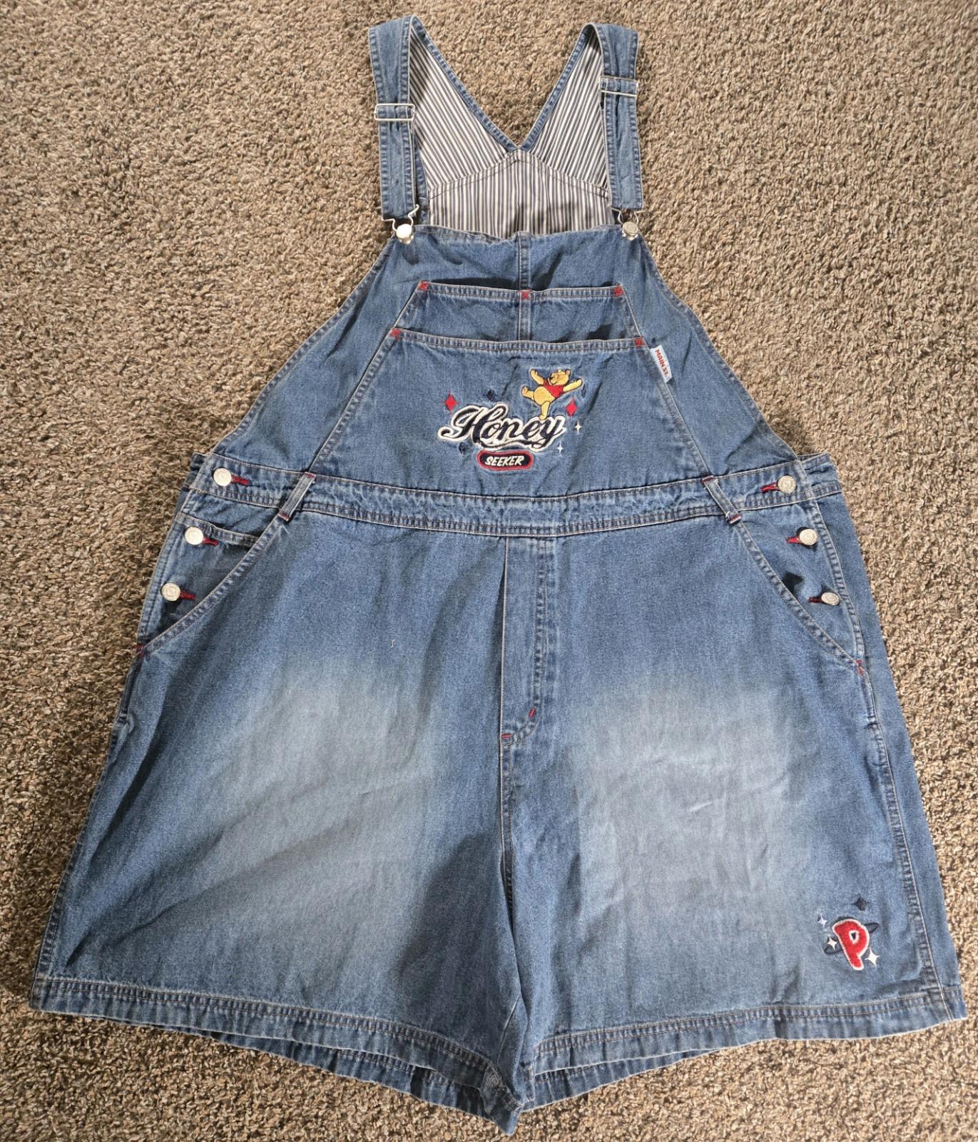 Winnie The Poo "Honey Seeker" Main Street Disney Bib 26W/28W