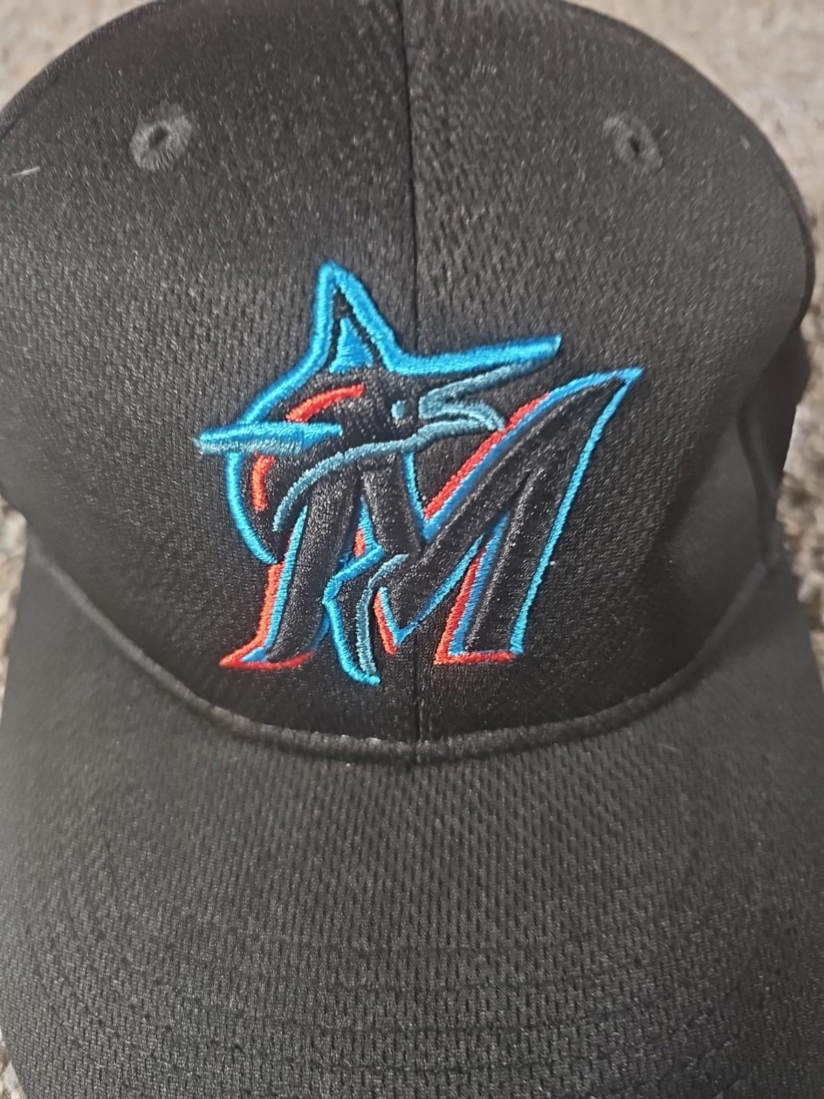 Team MLB Florida Marlins Youth Strapback Baseball Hat Black