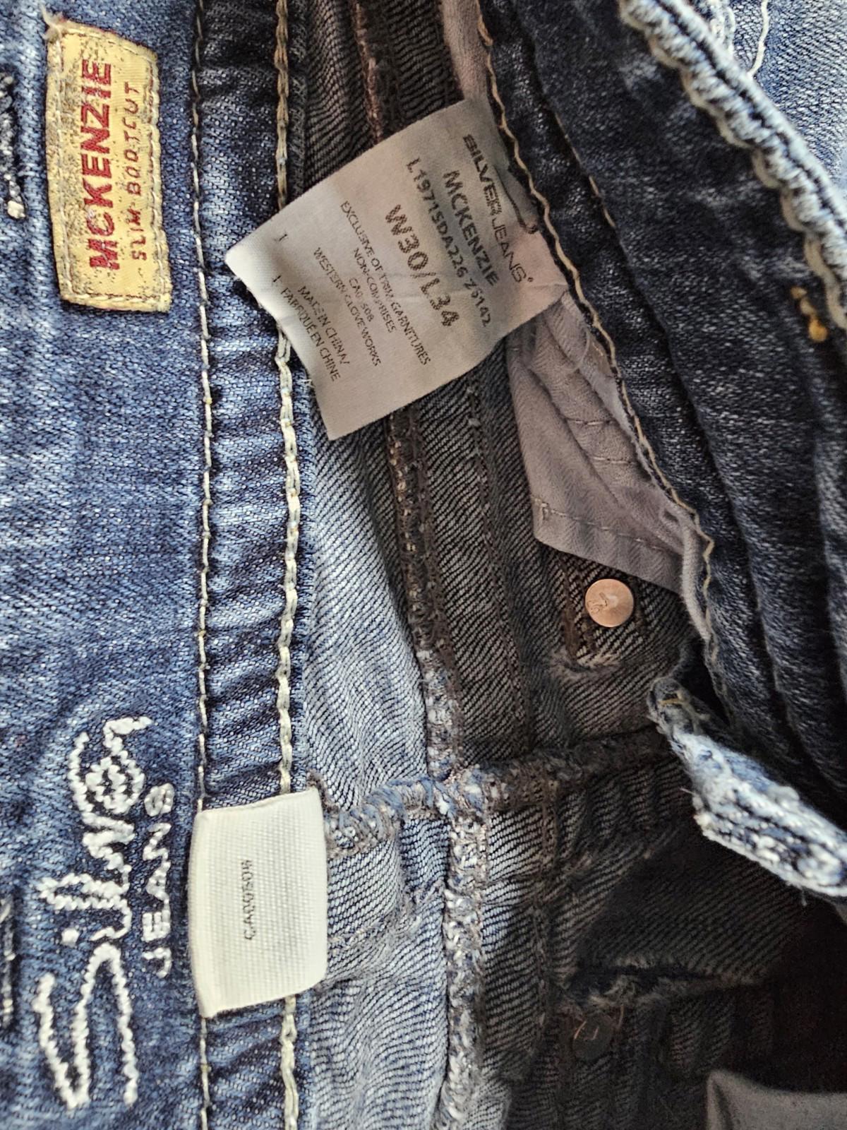 Silver Jeans Mckenzie Slim bootcut Womens 30x34 Flap Pockets