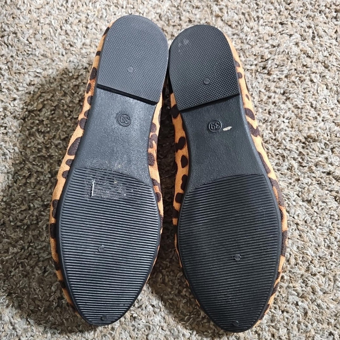 No Brand Leopard Cheetah Print Flats Sz US 8 EUR 39
