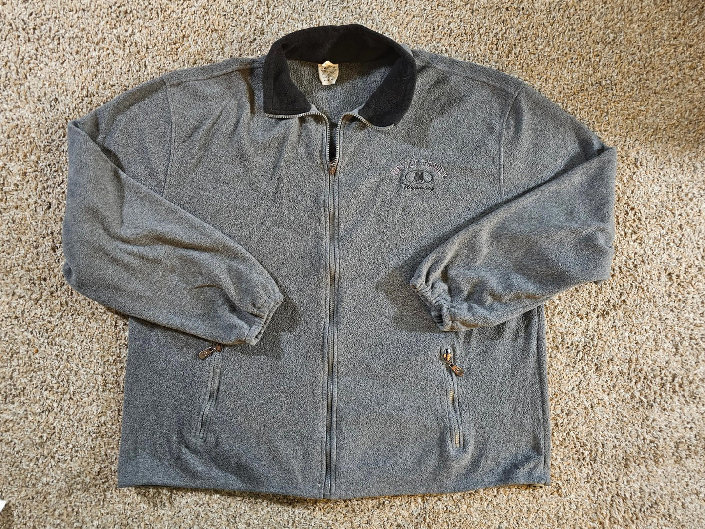 Dimco Apparel Devils Tower Wyoming XL Fullzip Fleece Sweater