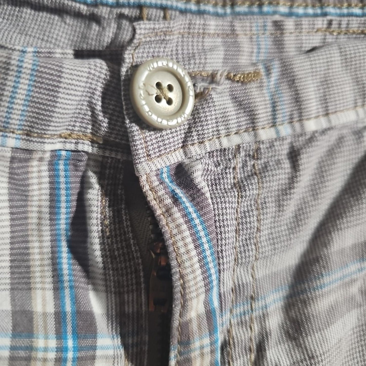 Wrangler Sz 36 Gray Blue Windowpane Cargo Shorts