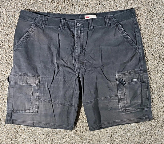 Wrangler Relaxed Fit Sz 46 Black Cargo Shorts