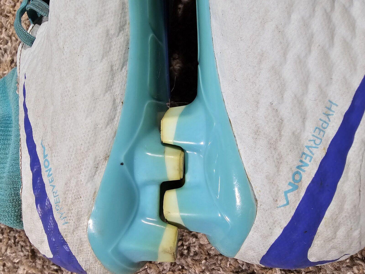 Nike Skin HyperVenom Academy DF FG AH7268 454 Cleats sz 8