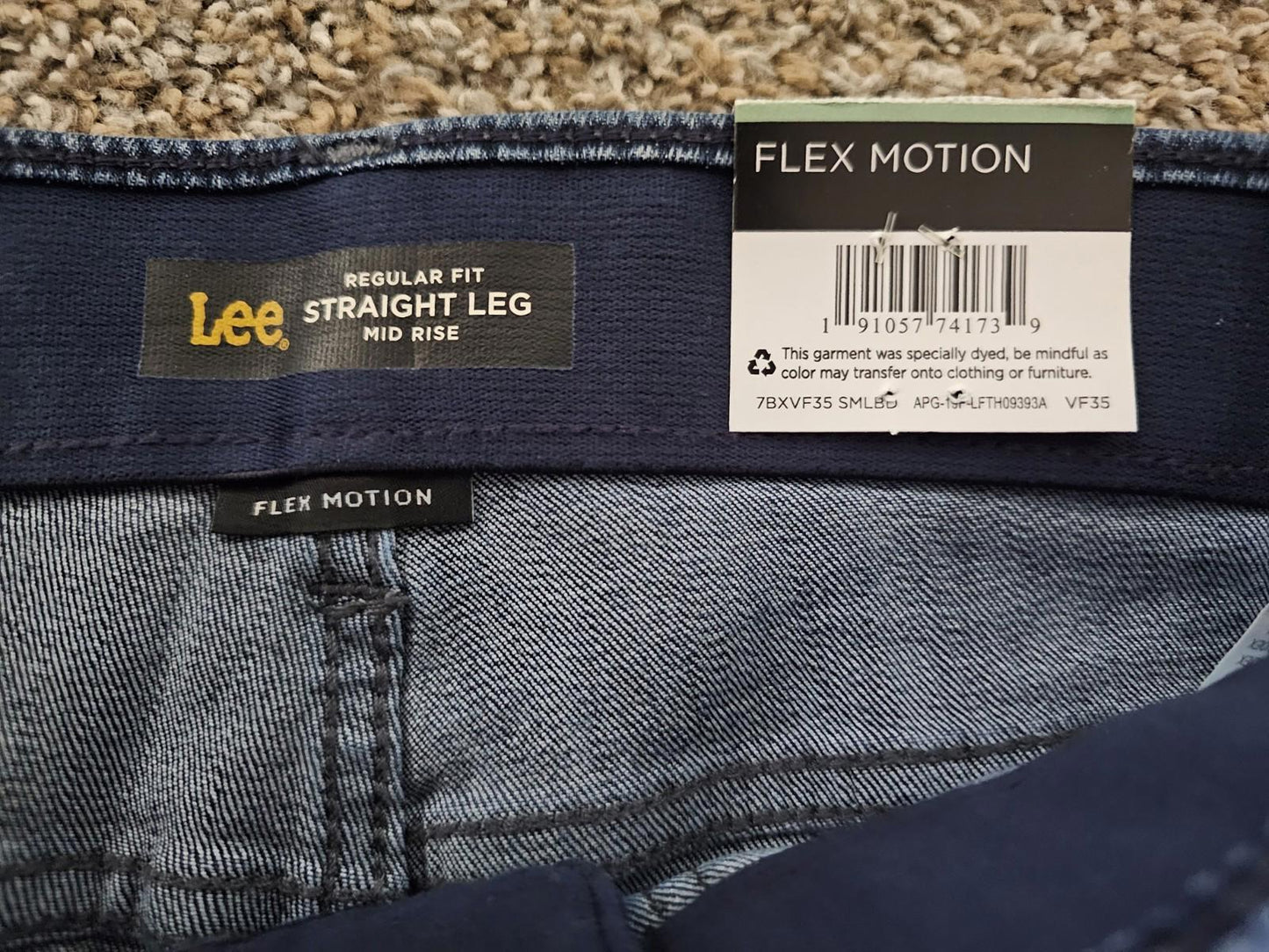 lee flex motion pants Regular Fit straight leg 2 Medium NWT Jeans