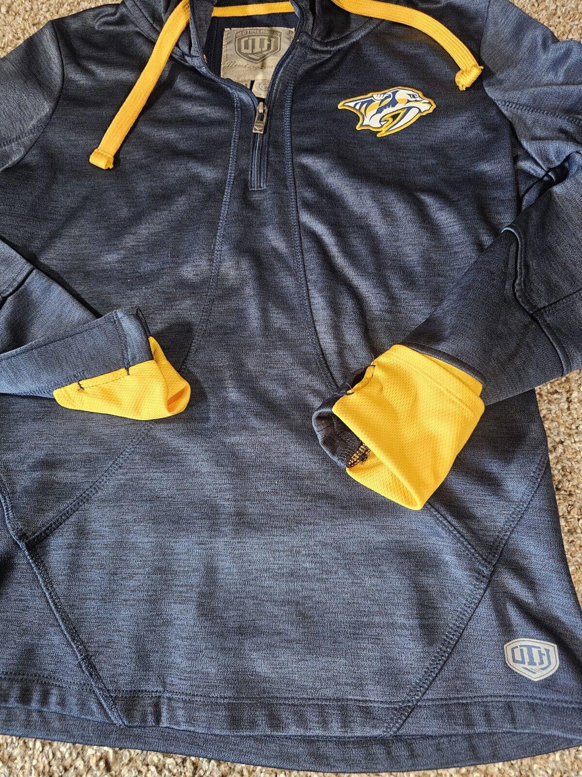 Old Time Hockey Newbury Collection women M hoodie Sabretooth