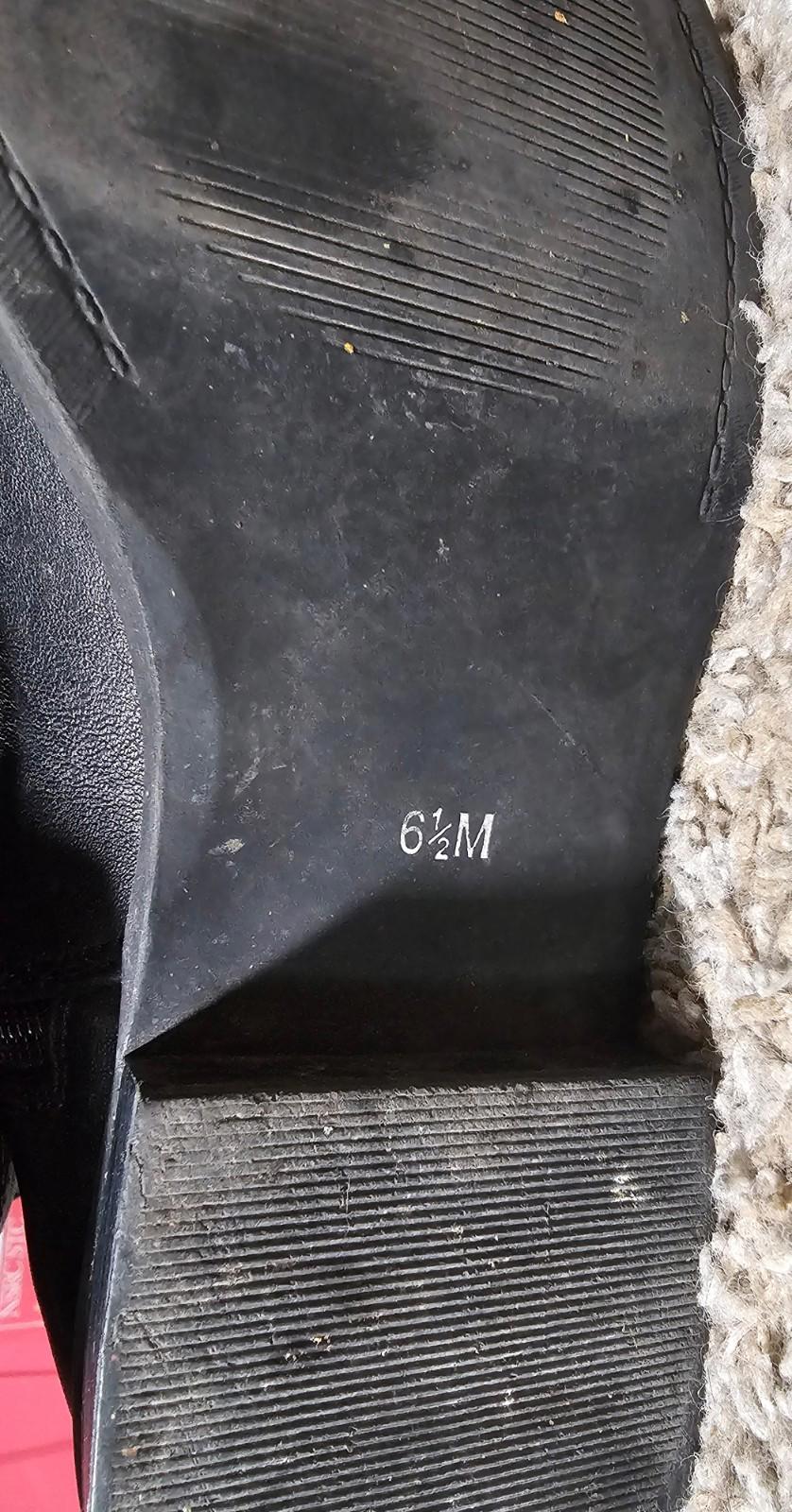 G x GUESS Womens Zipper Side Riding Boots Buckle Accent 6.5M