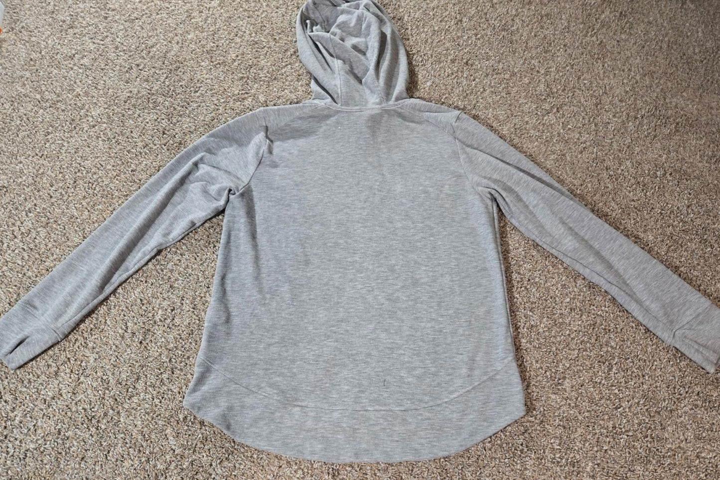 under armour loose long tail hoodie Small