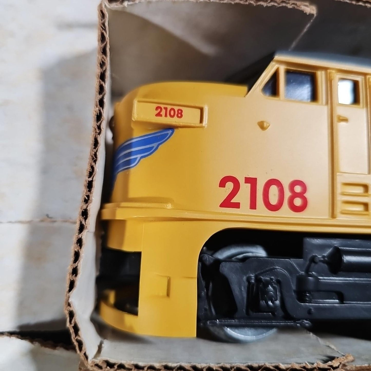 K-Line electric train Diesel Engine dual motor K2108 0/027 Gauge