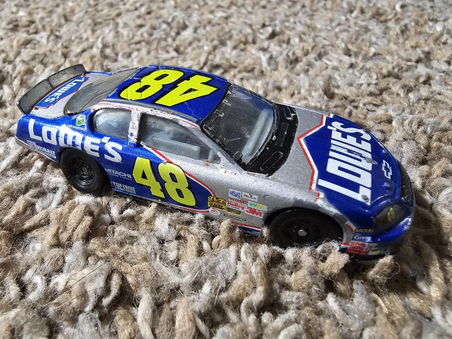 NASCAR 2003 Winner's Circle Jimmie Johnson #48 Lowes 1/64 Diecast