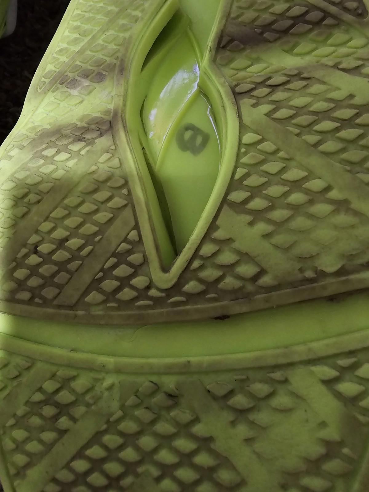 Southpole Athletic Shoes Men's Size 13 Rare NEON Green!