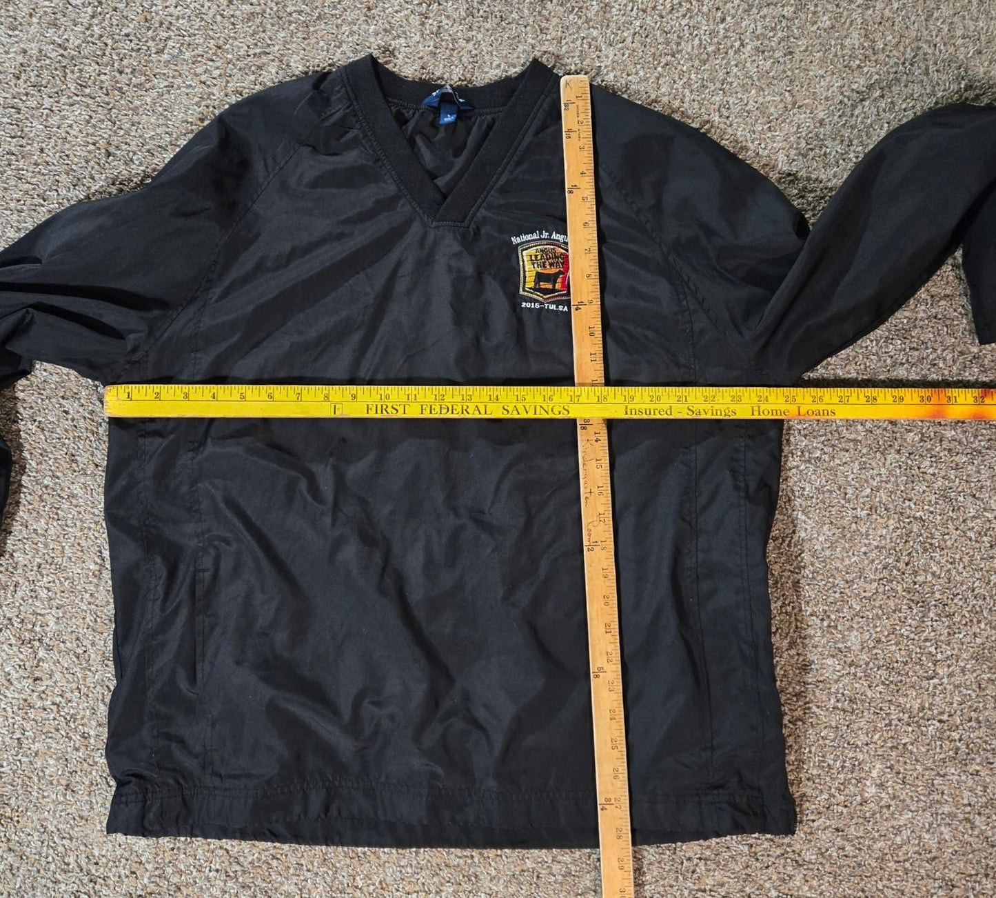 National Junior Angus Show Tulsa 2015 pullover jacket L
