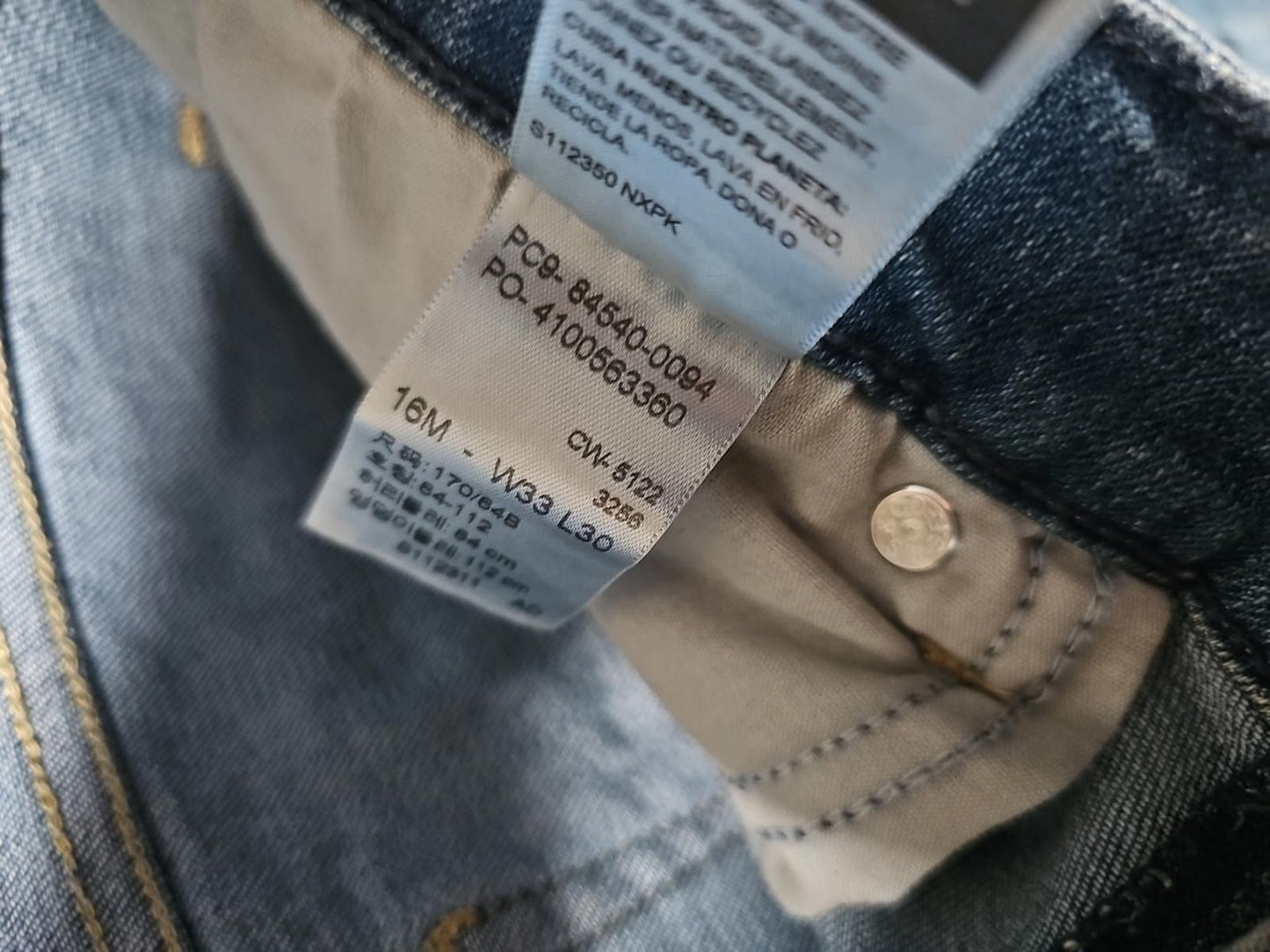 Signature Levi Strauss Mid Rise Skinny 16M 33x30 Jeans