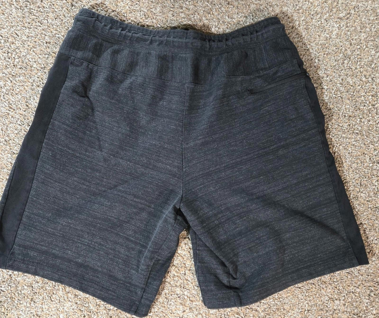 Nike Shorts Men’s 2XL Athletic Heather Gray Side Zip Pocket