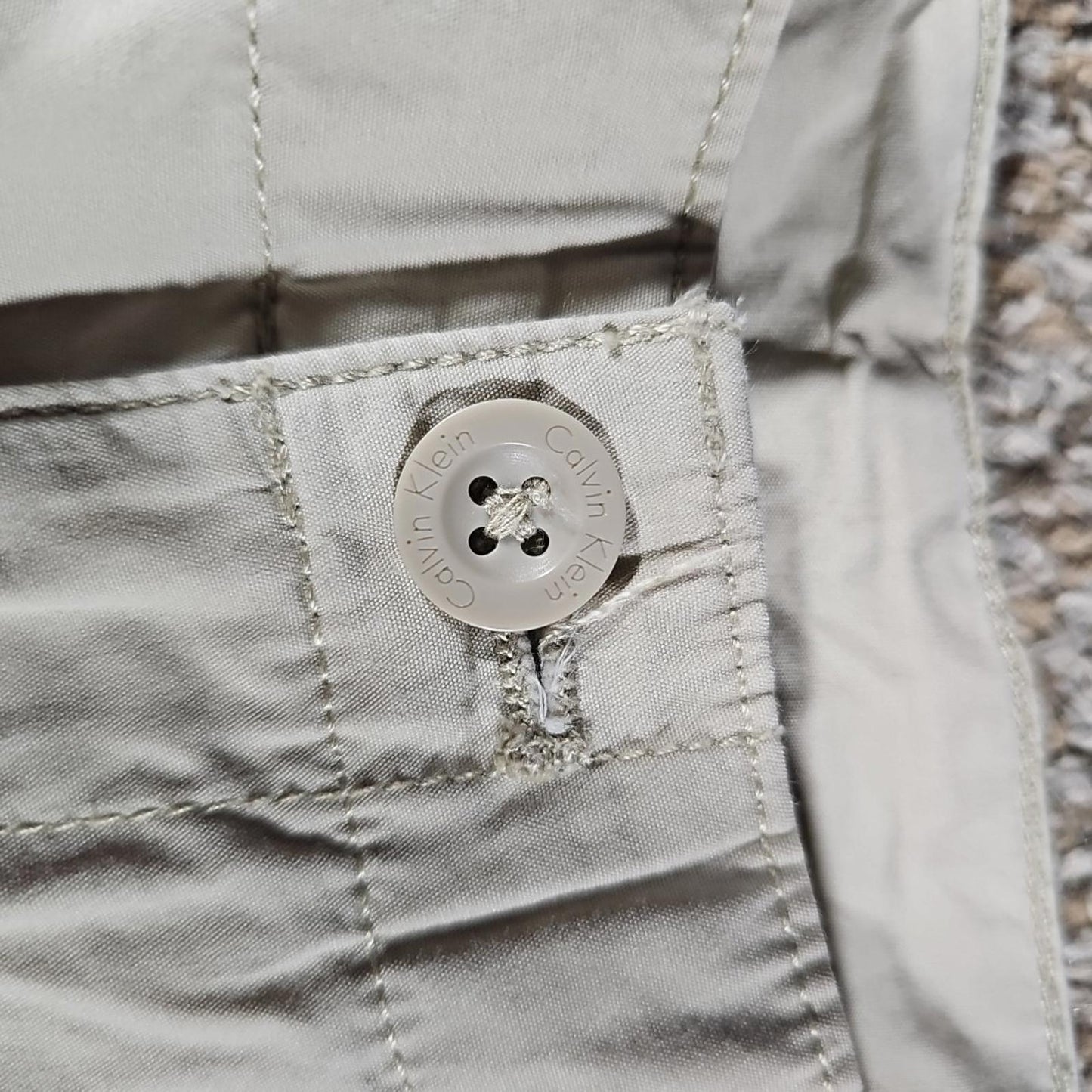 Calvin Klein 33 Shorts Stained