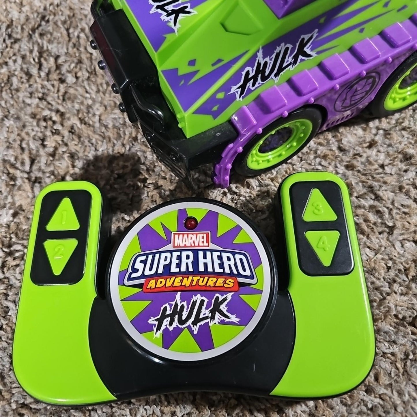 Marvel Super Hero Adventures HULK 2019 RC & Controller