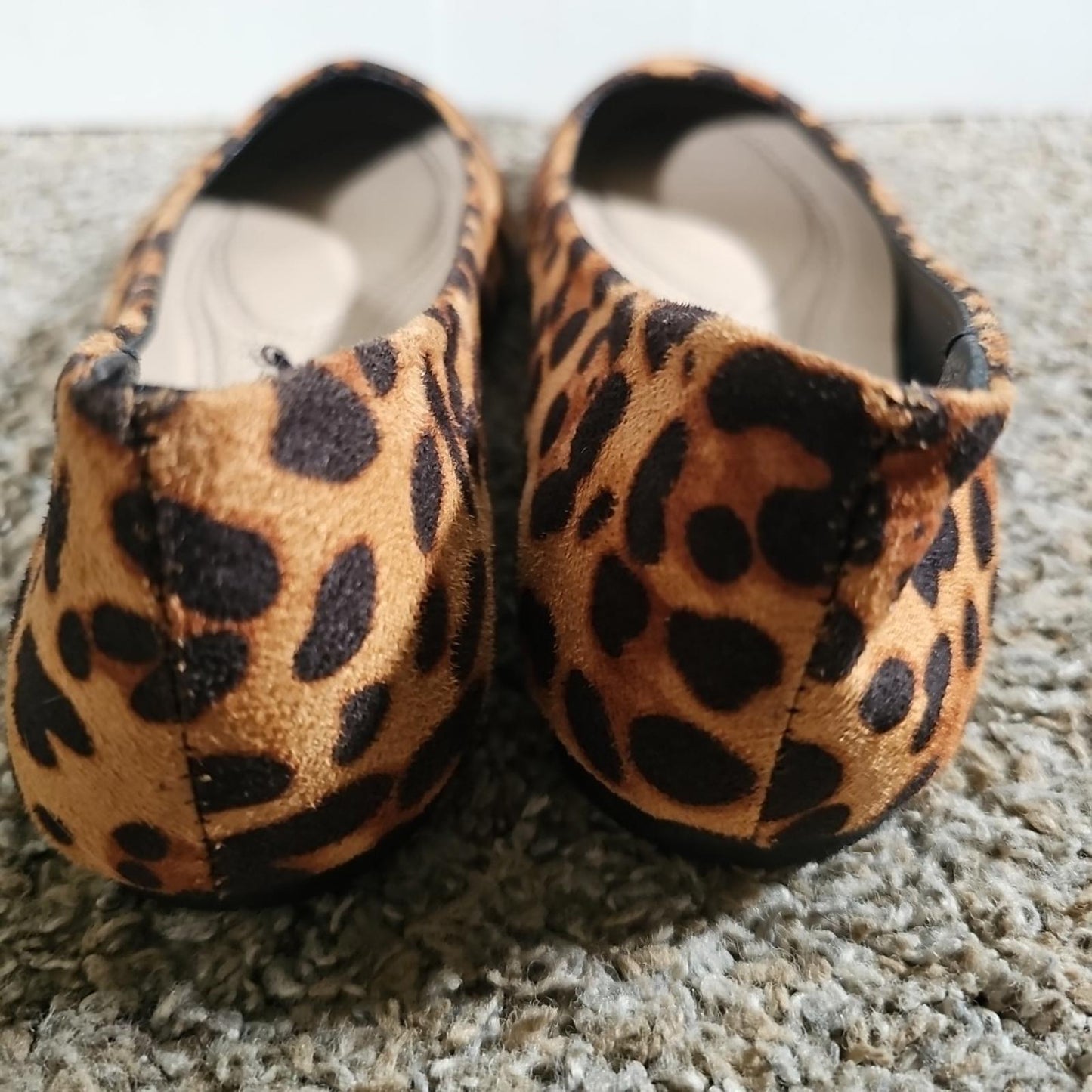 No Brand Leopard Cheetah Print Flats Sz US 8 EUR 39