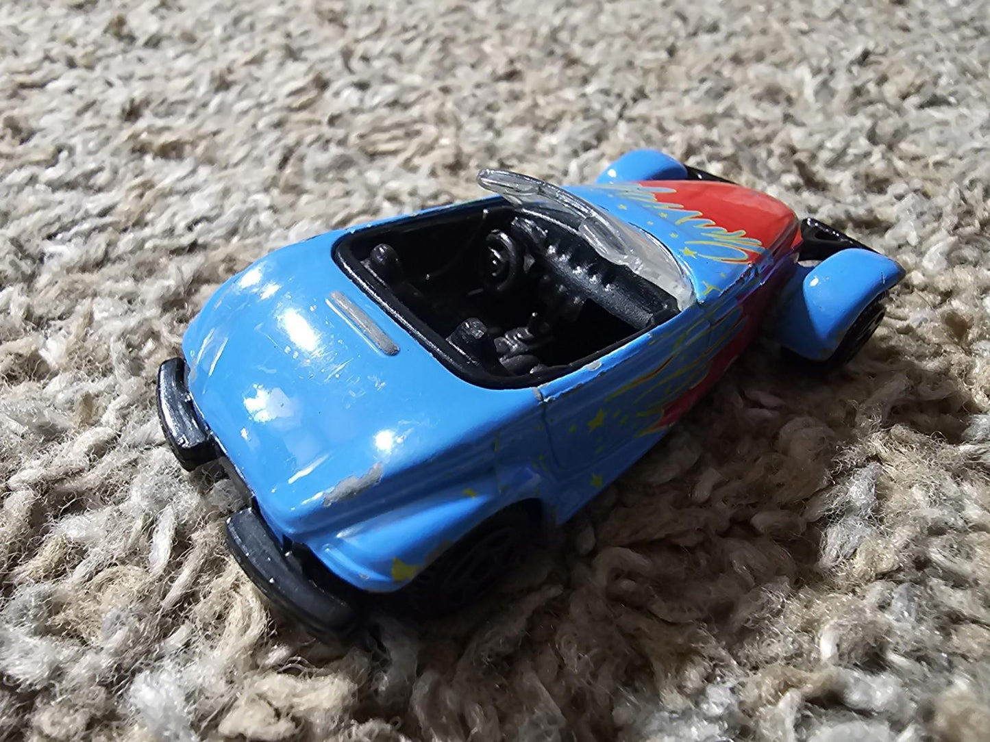 MotorMax (6045) Plymouth Prowler 1:55 Diecast Blue Flames