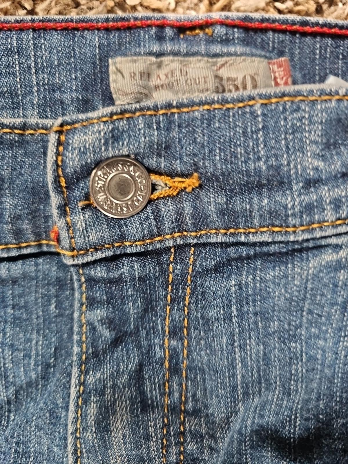 Levis 550 Relaxed Fit Bootcut 8L Jeans