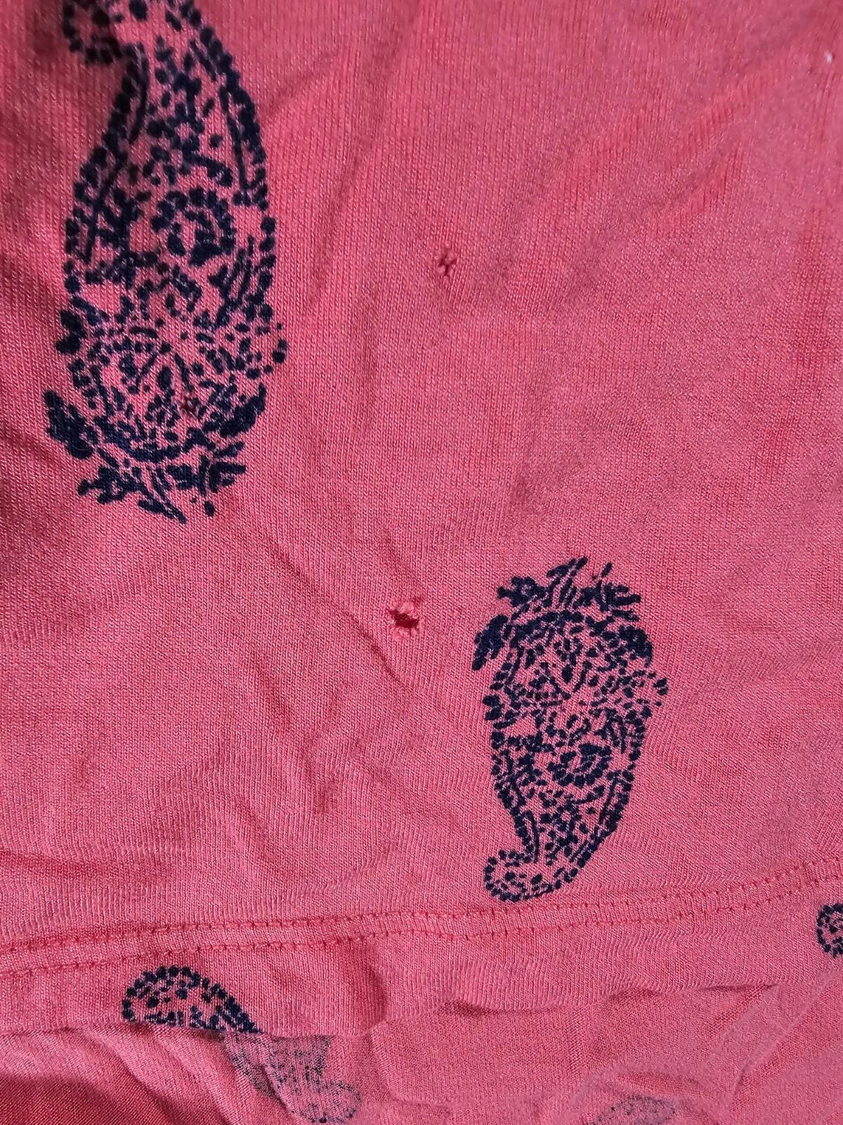 Old Navy Tank Top L V Neck Tank Top Casual Pineapple