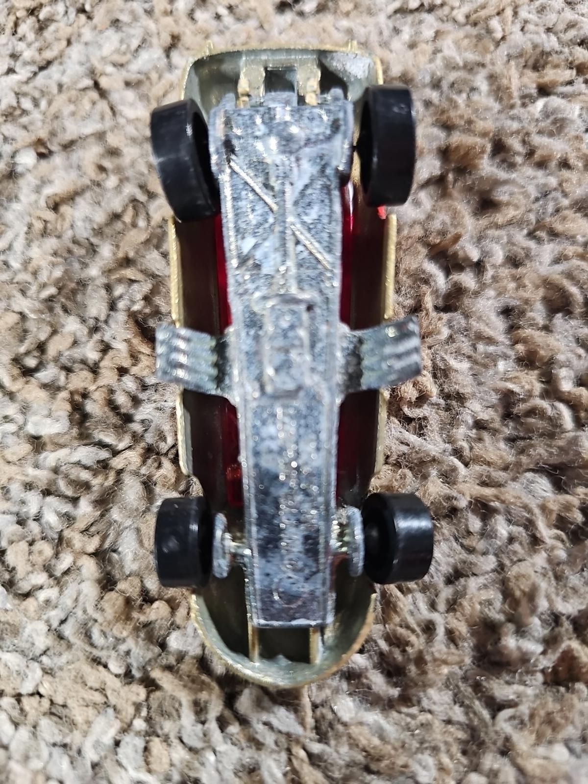 Gold Hot wheels Drag Racing Car Mattel 1977 Flip Up Hood