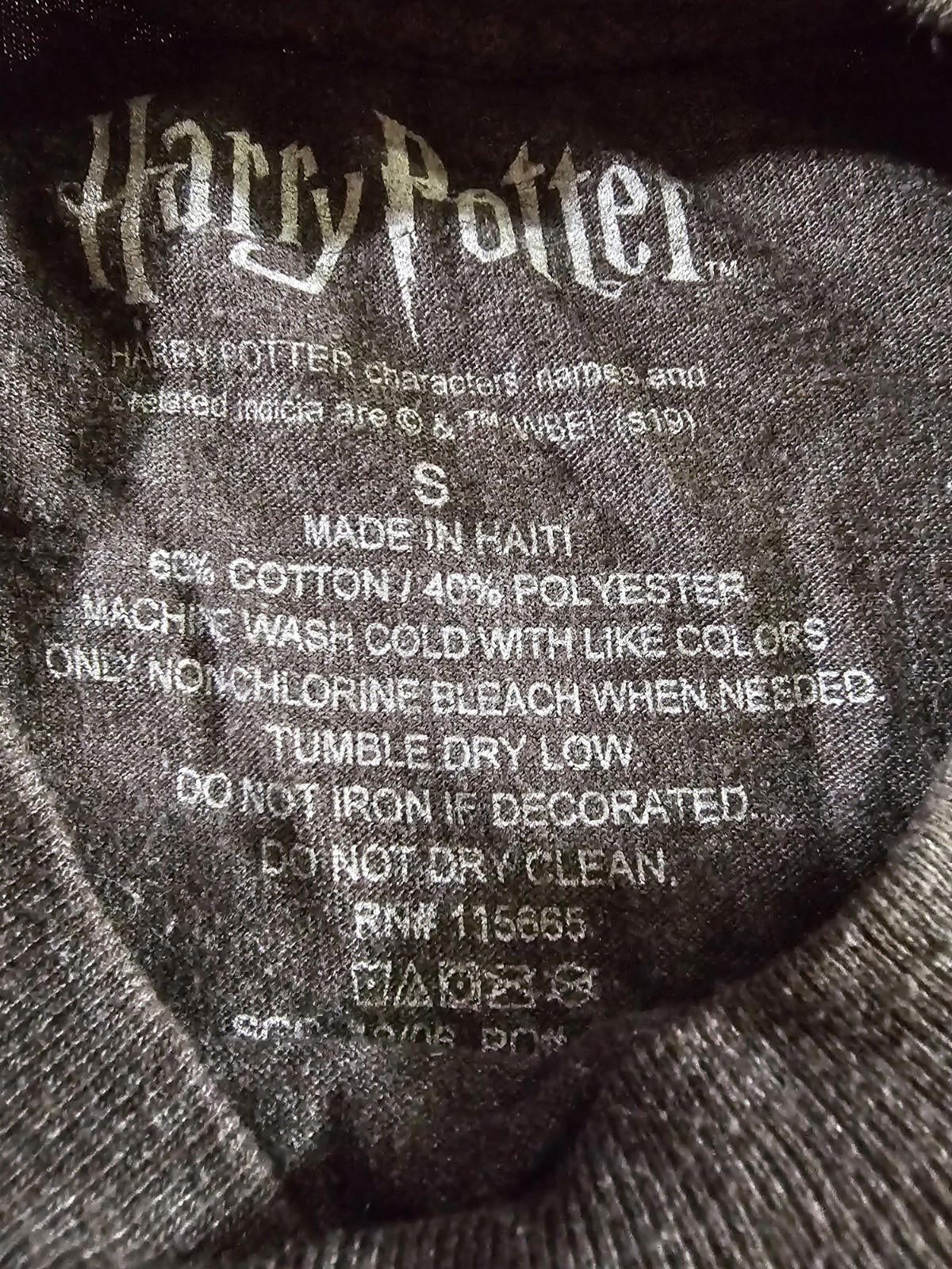 Harry Potter Hogwarts Tshirt Small