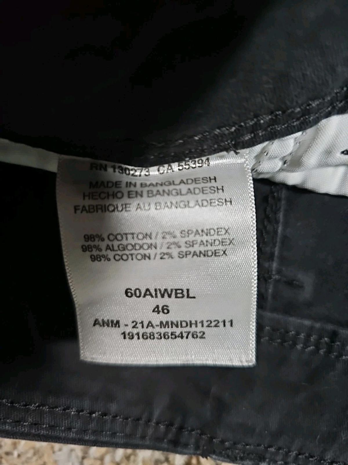 Wrangler Relaxed Fit Sz 46 Black Cargo Shorts