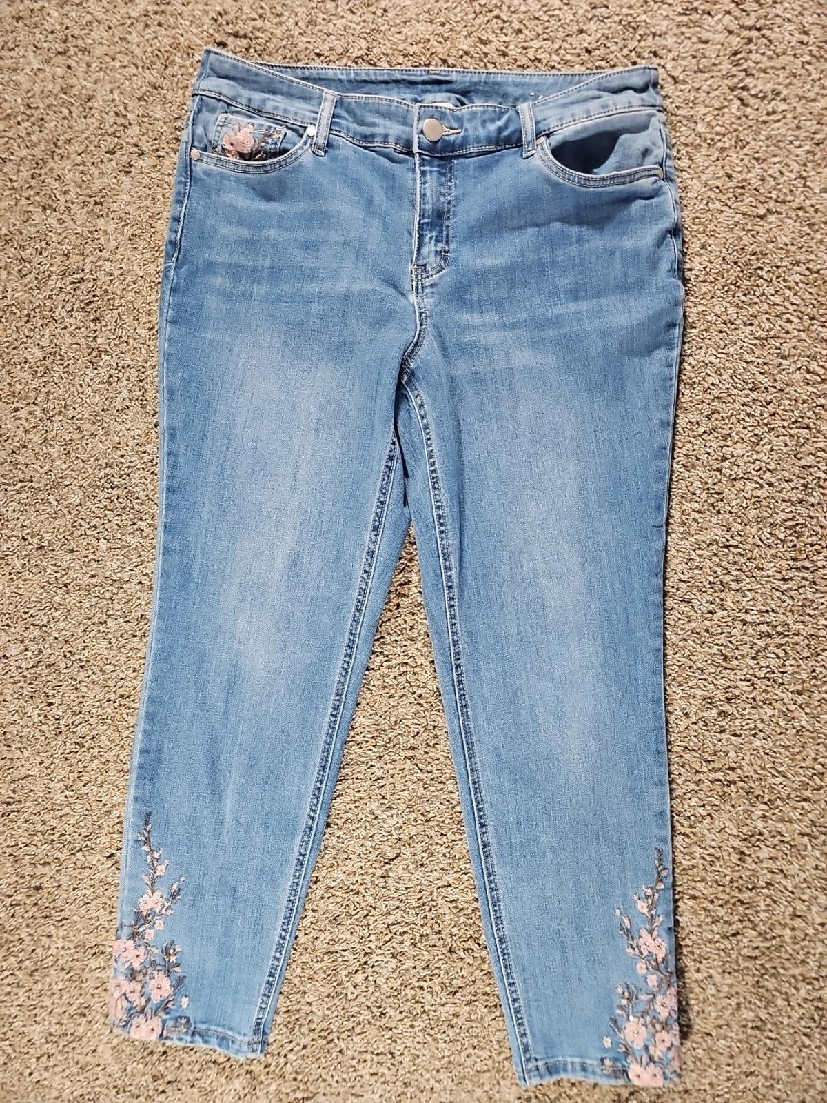 Christopher Banks Sz 12 Embroidered Floral Jeans