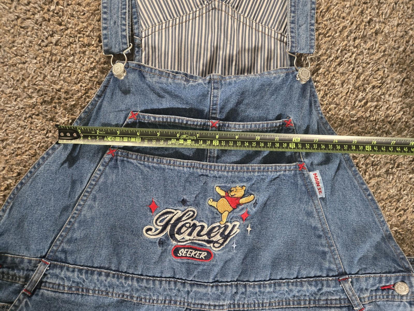 Winnie The Poo "Honey Seeker" Main Street Disney Bib 26W/28W