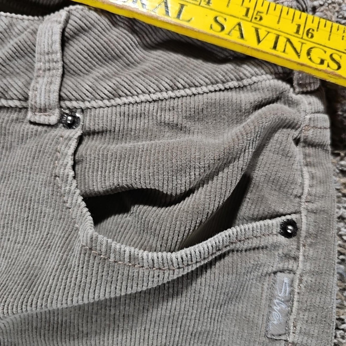 Silver Jeans Corduroy Womens Flared Pants 32x32