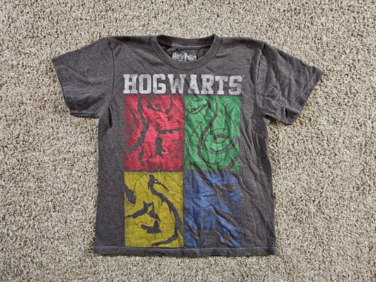 Harry Potter Hogwarts Tshirt Small