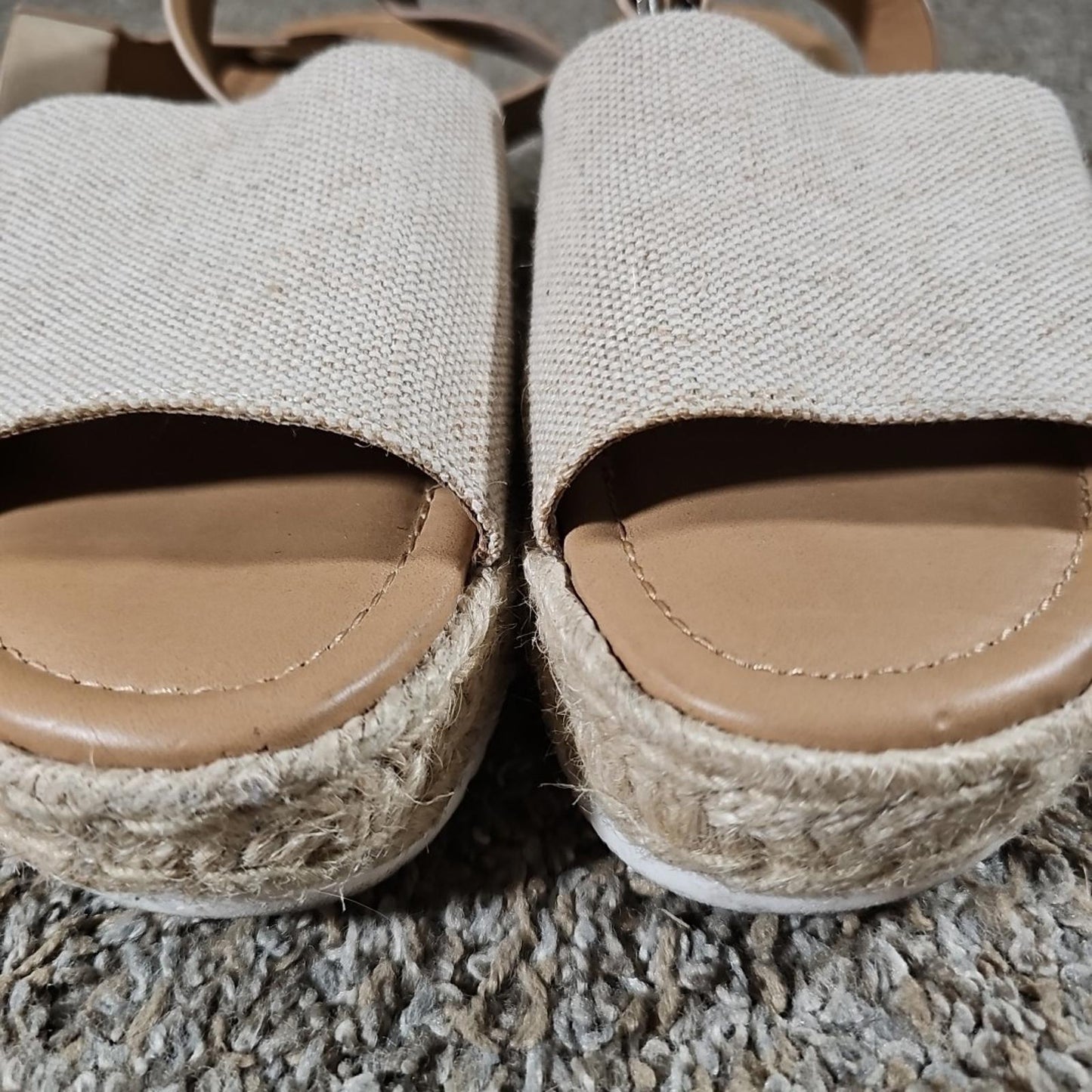 SODA sz 8  Sisal Buckle Slight Heel Sandals