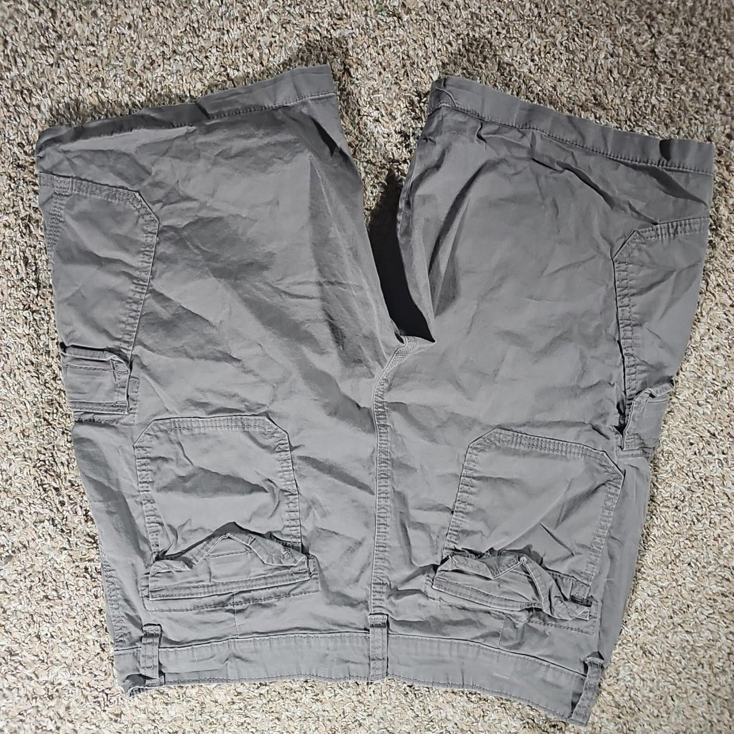 Unionbay Sz 34 Gray Cargo Shorts