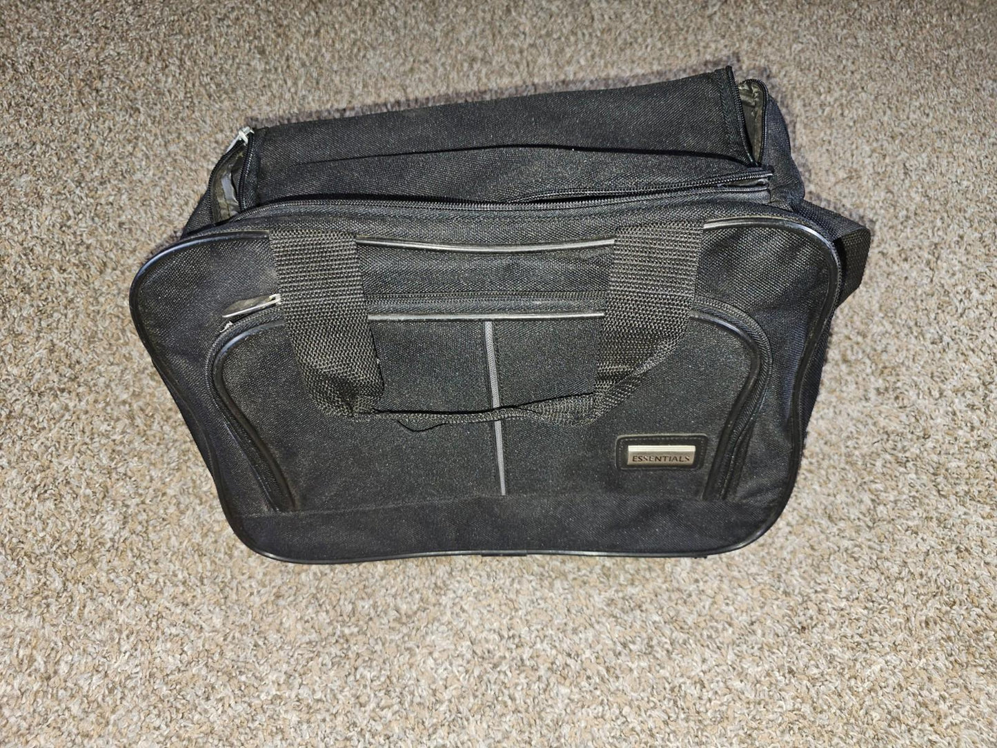 14" essential shoulder strap duffle Carryon bag