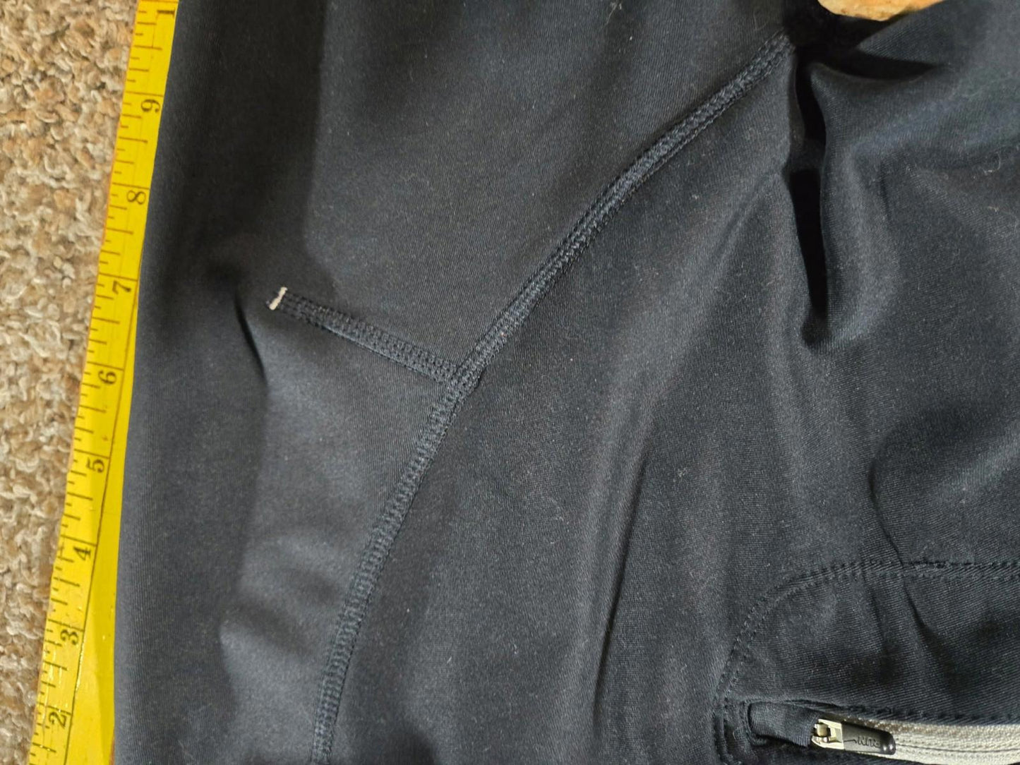 nike dri fit 1/4 zip L Zip Pocket Thumb Holes Dark Blue Gray