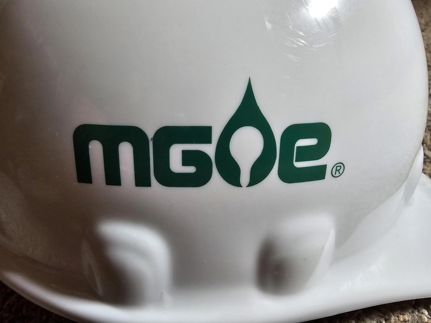 fibre metal by Honeywell MG&E utility hard hat helmet