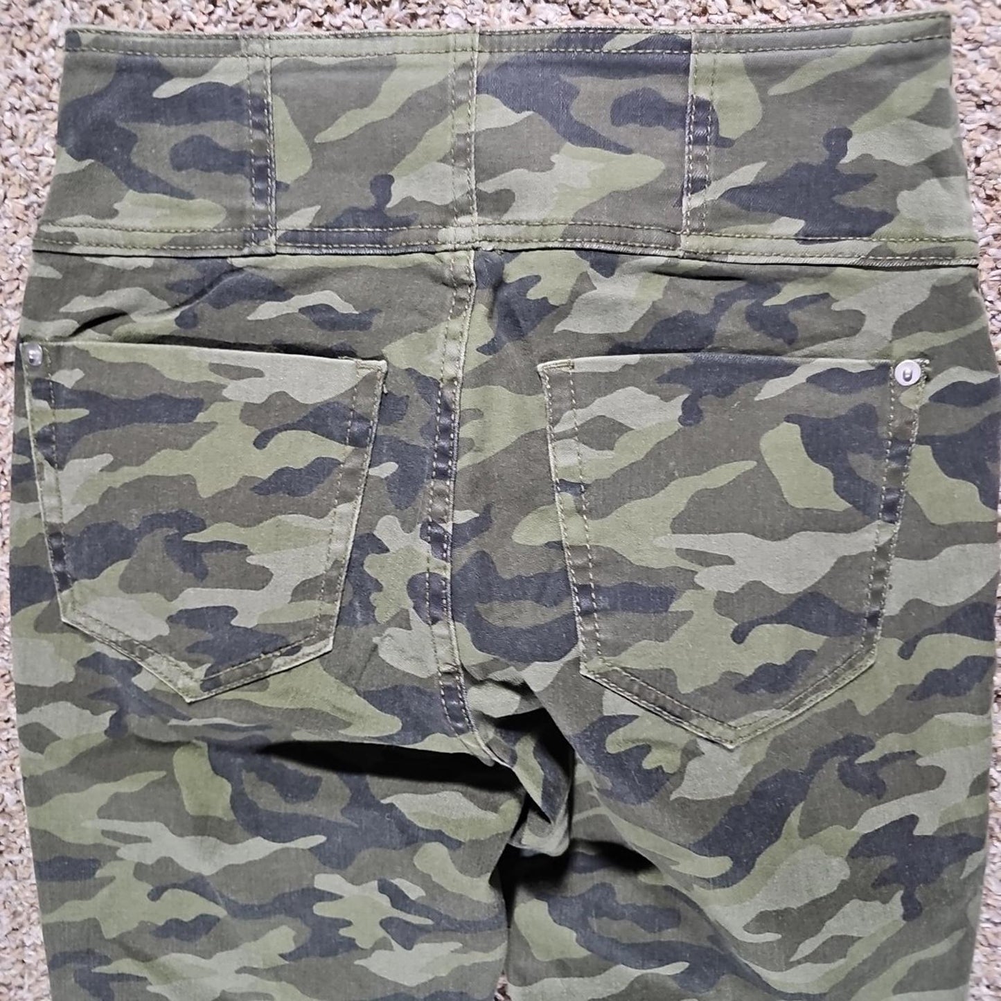 NOBO green camo highrise sculpting skinny jeans women/teen 7