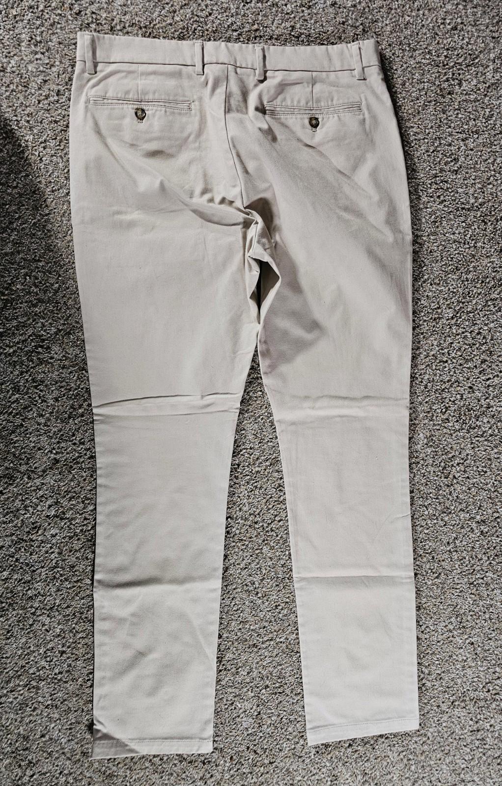 Old Navy Ultimate Skinny Built n Flex 36x34(33) Stones Throw