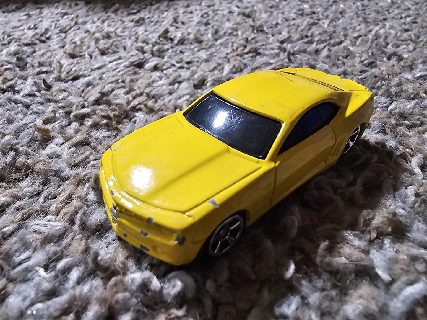 MAISTO 2006 CHEVY CAMARO CONCEPT  CAR Yellow 1/64 Diecast