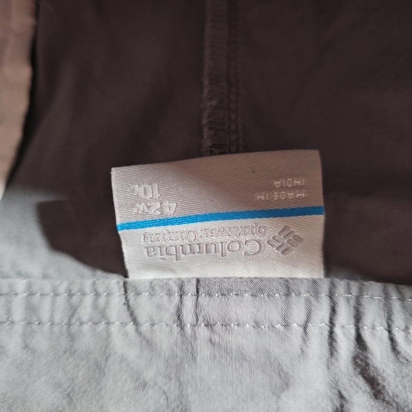 Columbia 42 Gray Shorts