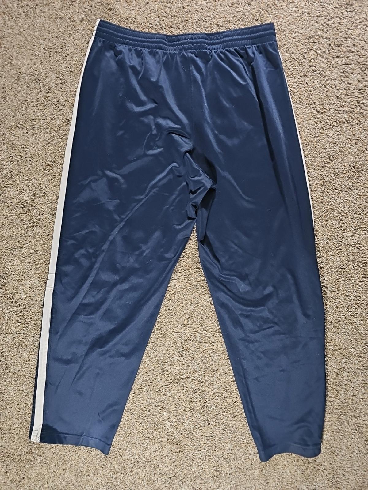Nike Large Ankle Zip Athletic Pants