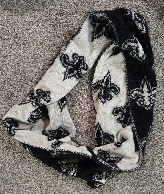 Fleur De Lis Reversible Black And White Infinity Scarf