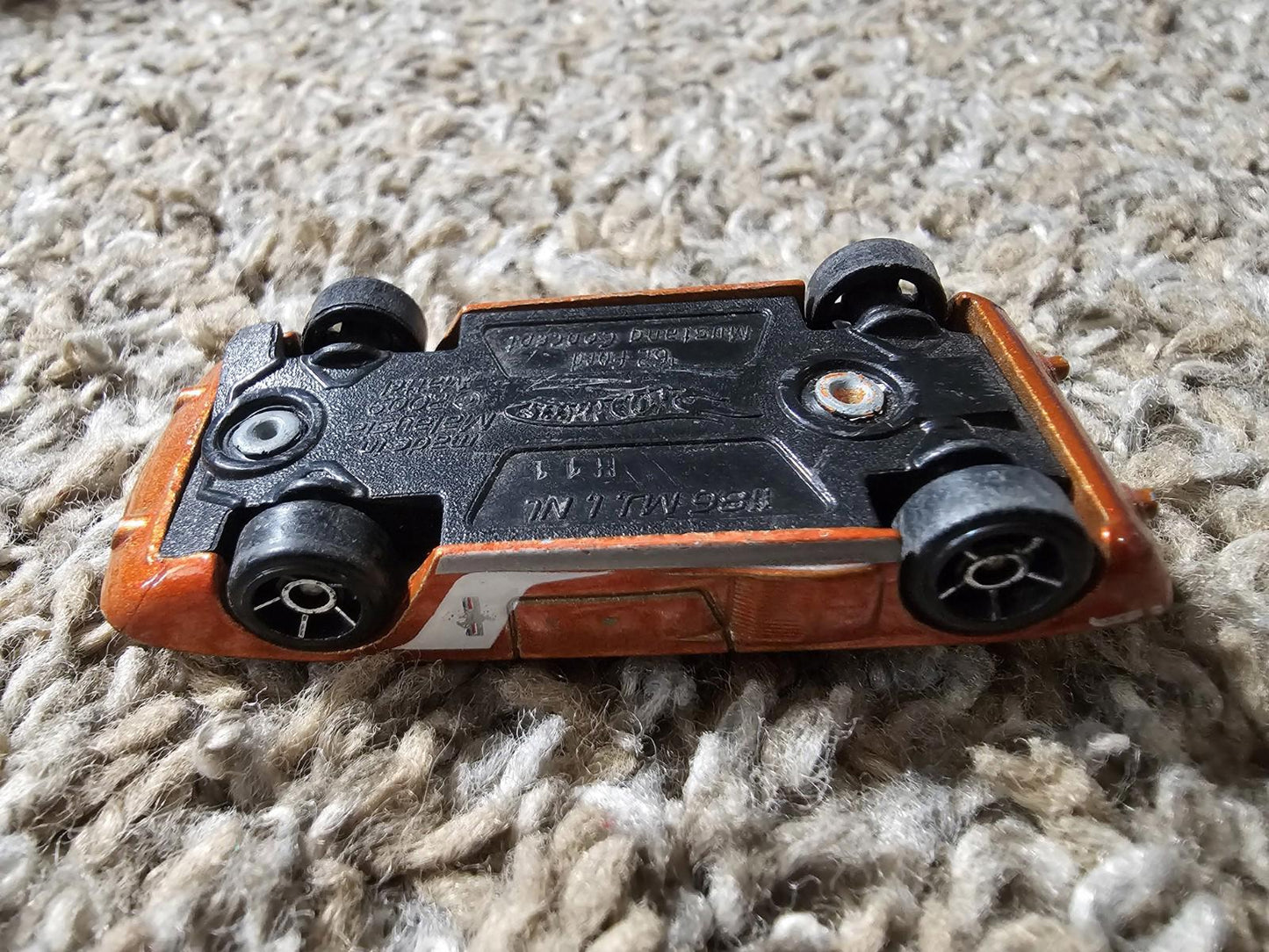 2009 Mattel Hot Wheels 62' Ford Mustang concept Toy Car 1:64