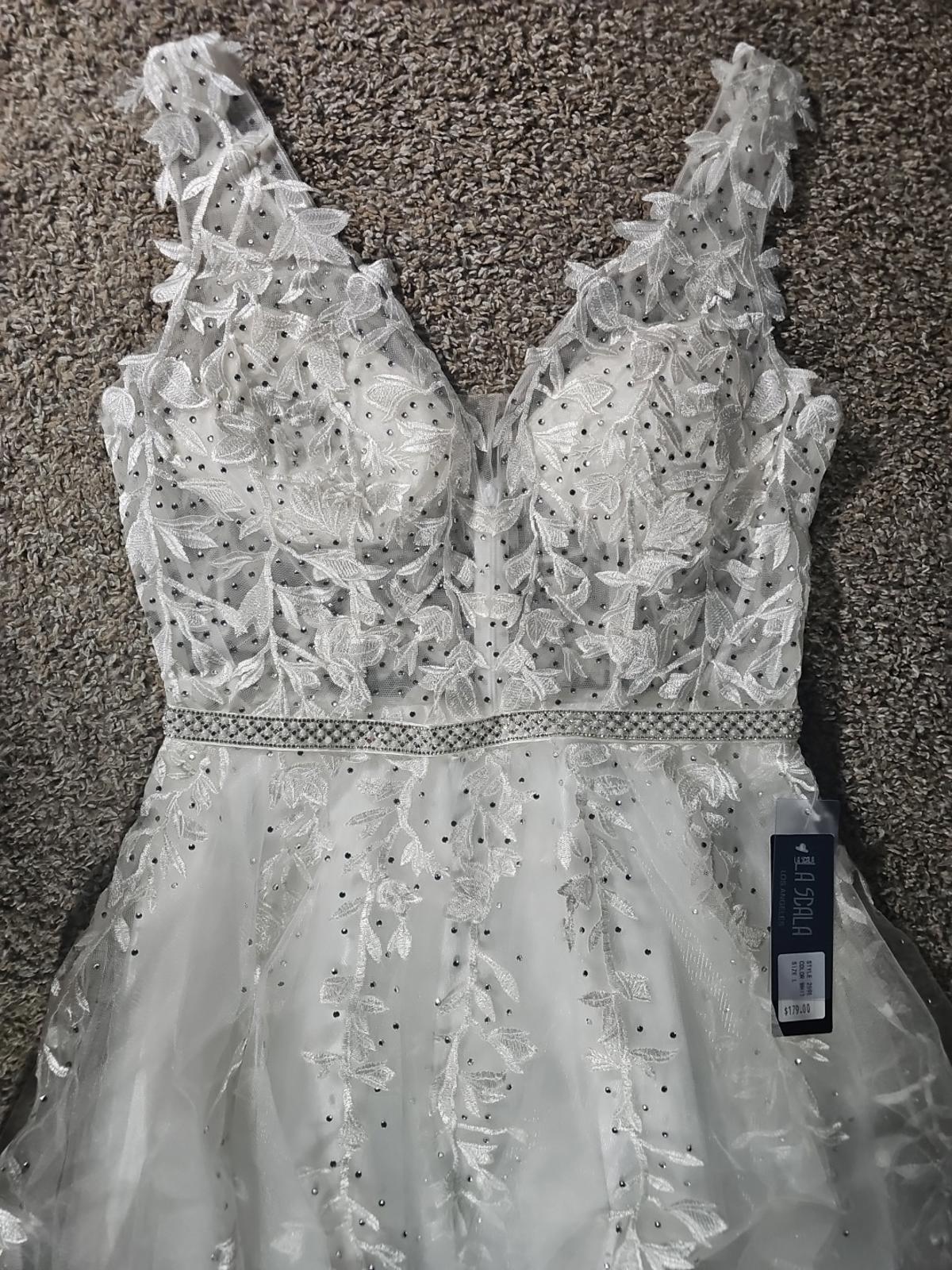 La Scala Los Angeles Sz L NWT White Dress