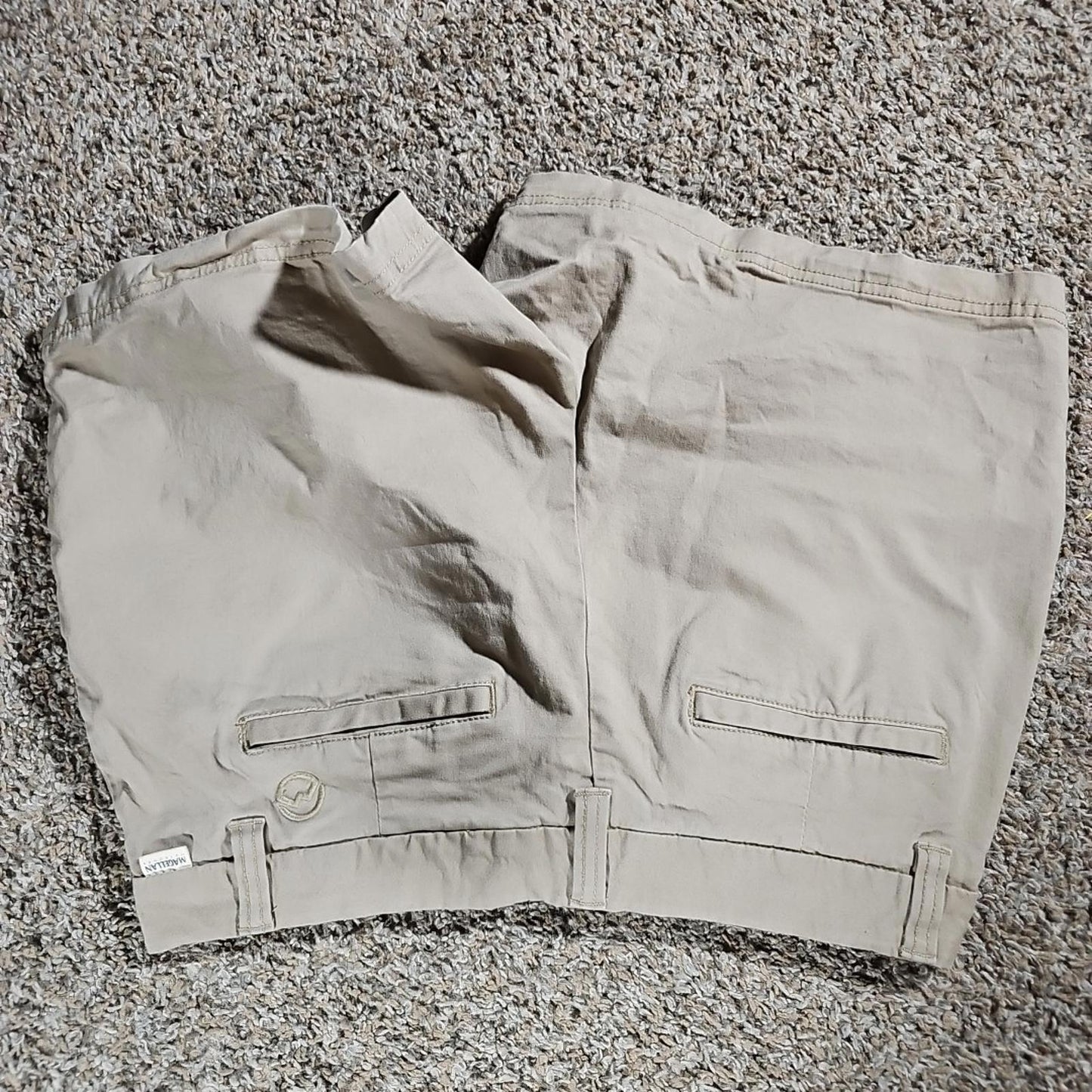 Magellan Outdoors Bermuda Shorts Women's Sz 10 Tan