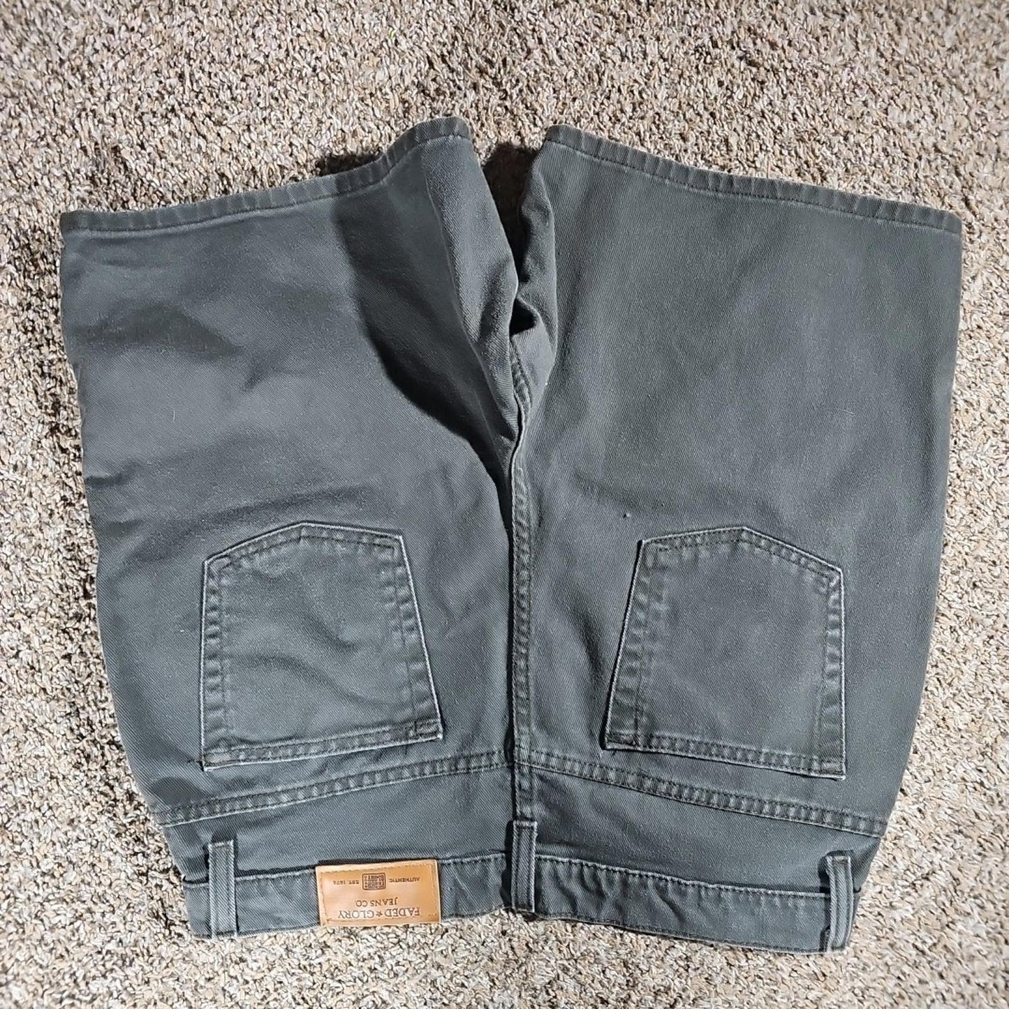 Faded Glory Relaxed Fit Sz 12 Green Gray Shorts