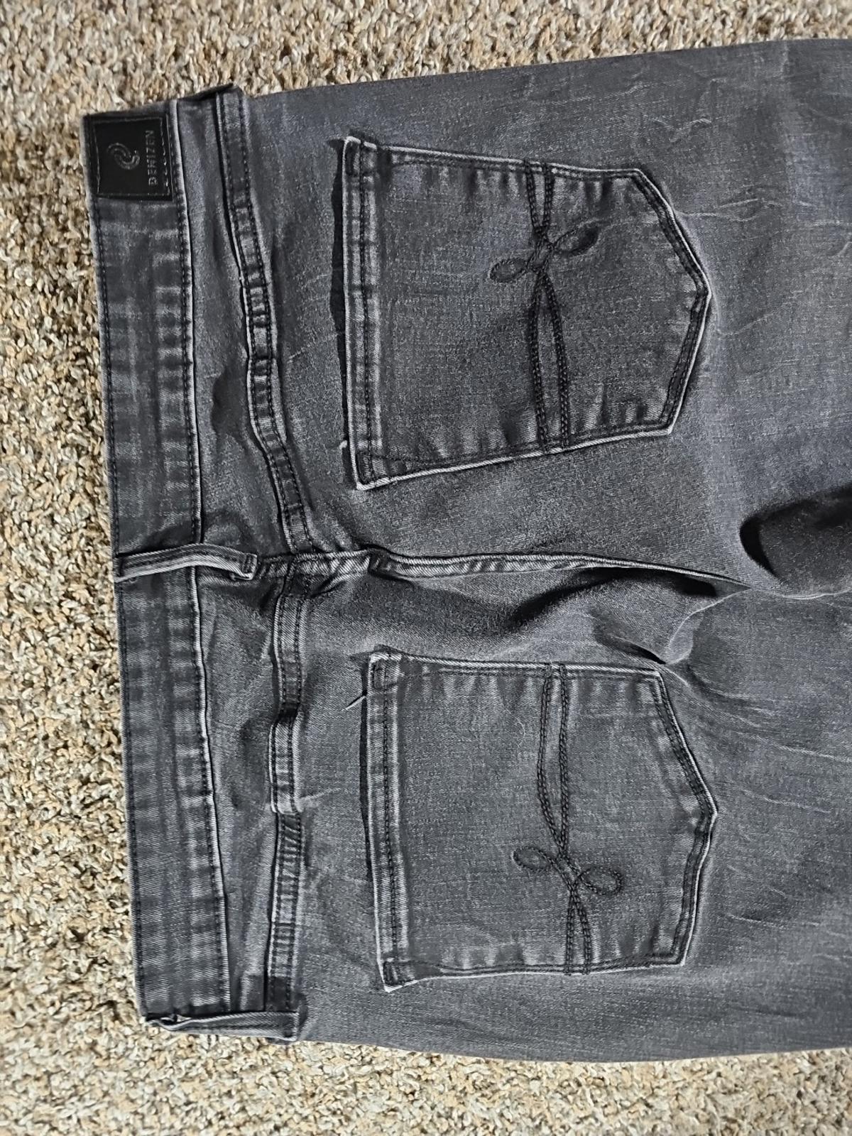 Denizen Levis Black Jeans Modern Super Skinny 10-W30