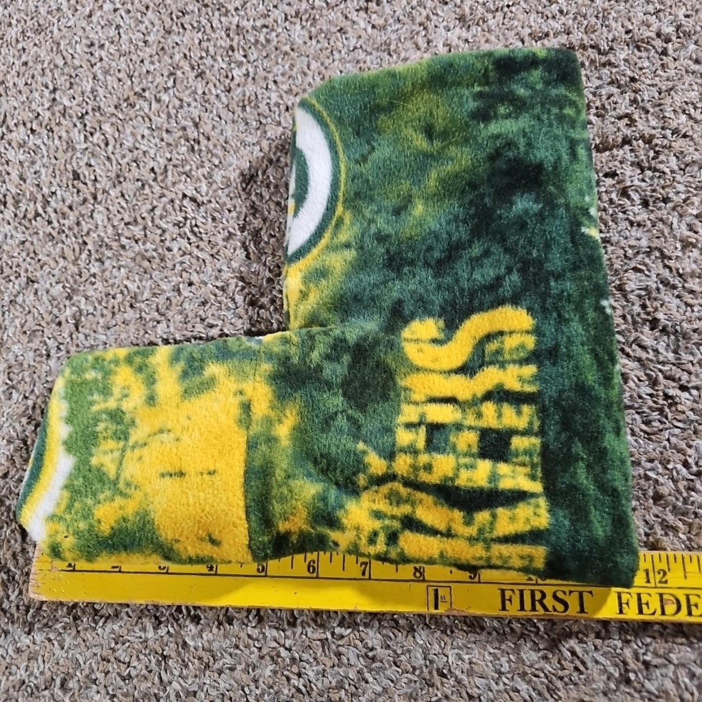 Green Bay Packers Slipper Footies SEE MEASUREMENTS Run Tight